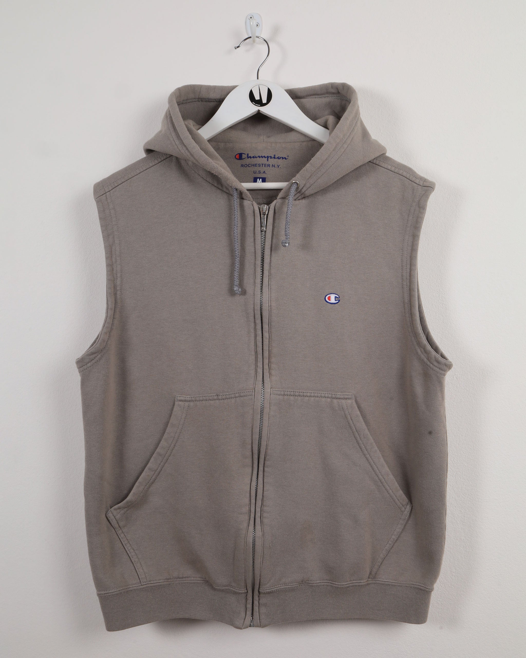 Champion sleeveless online hoodie