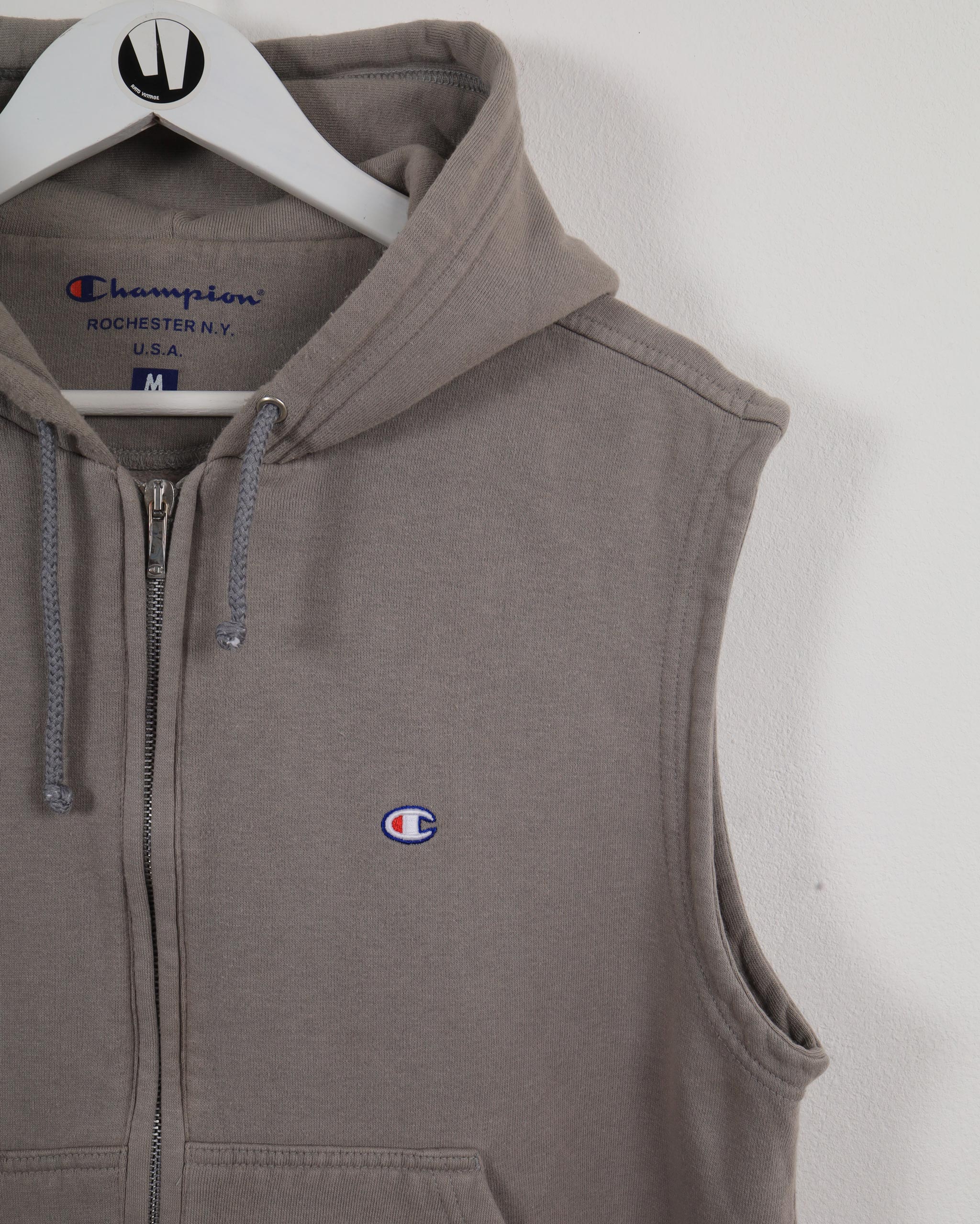 Champion sleeveless online hoodie